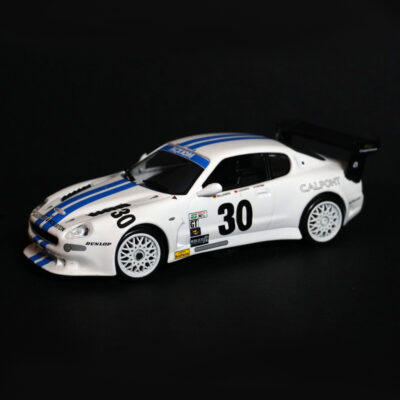Maserati GranSport Trofeo Weiss | F4 Limited Edition | vorne | DR!FT Racer